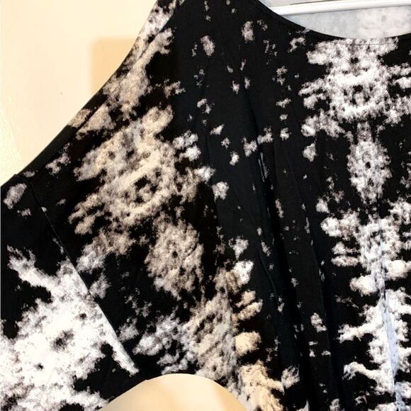 Natori Dress Geometric Black White w/ Belt Stretch Sz 1X NWOT Gorgeous - Picture 2 of 8